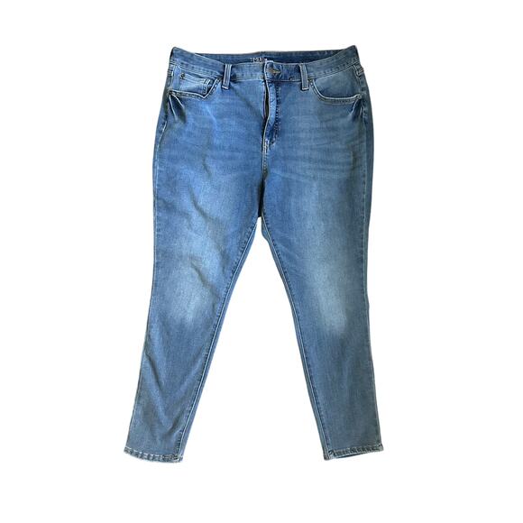 Time and Tru High Rise Curvy Jeans Size 14 - Picture 1 of 3